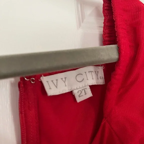 Matching Red Dresses Set - Picture 6 of 10